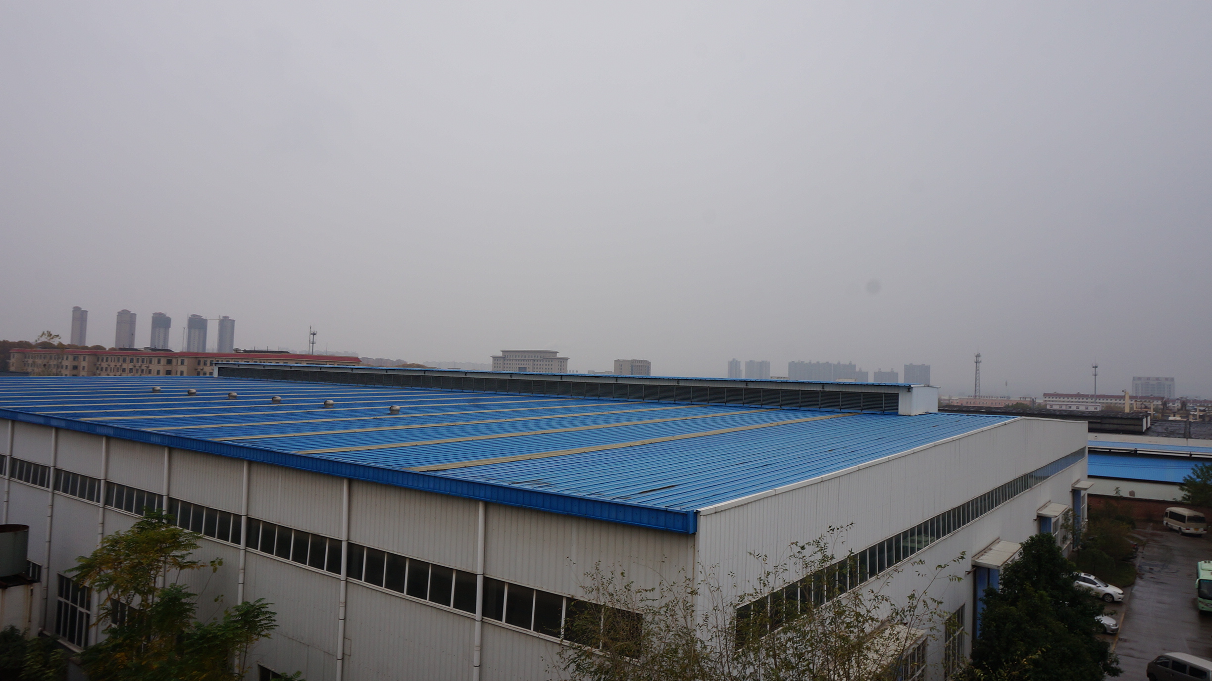 真空熔煉爐廠(chǎng)房實(shí)景圖.jpg